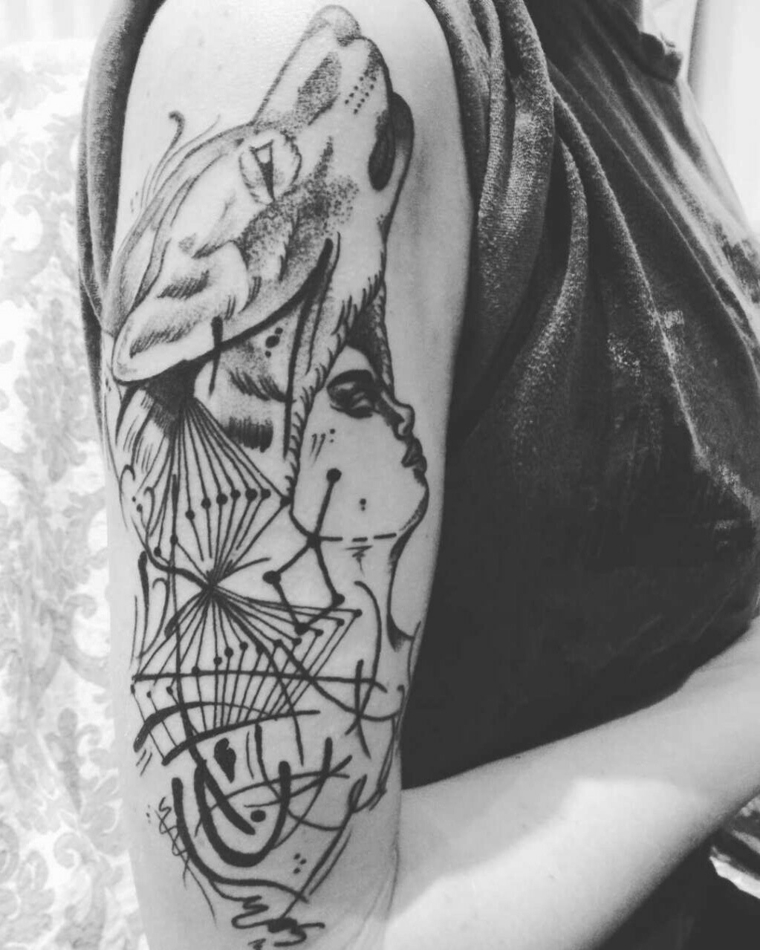 lobo tatuagens-braço-lobo-mulher 