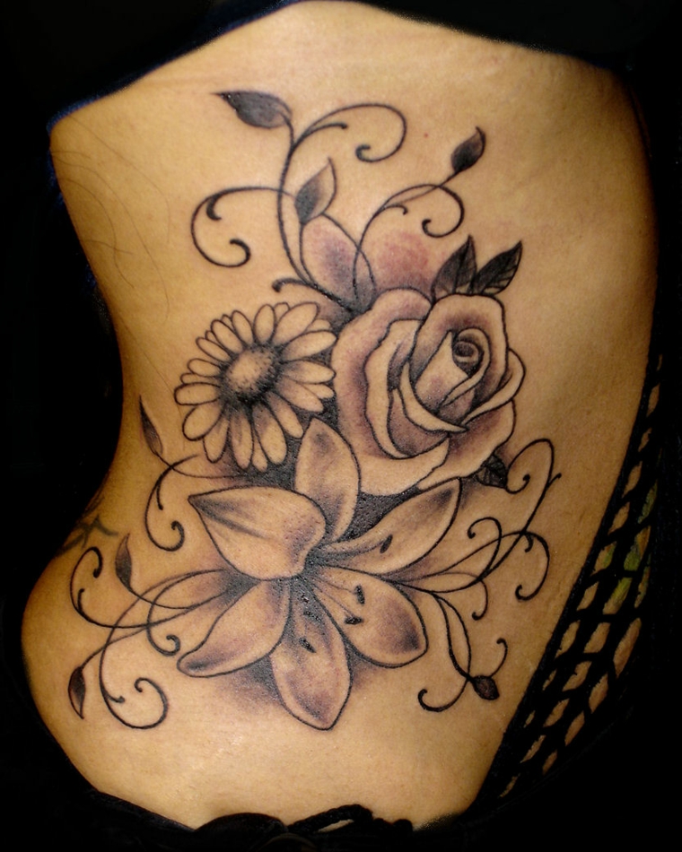 tatuagens-mulheres-opções-flores-lindas 