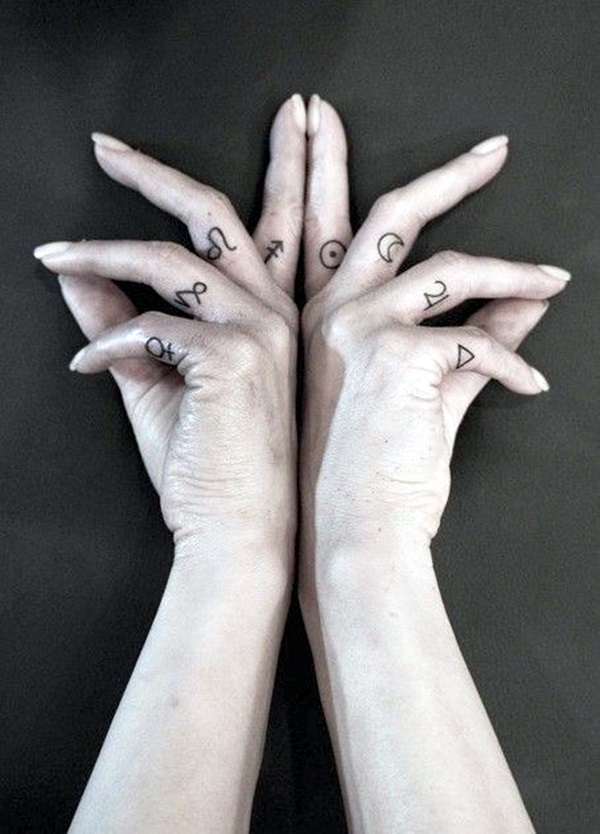 Projetos bonitos dos tatuagens do dedo (107) 