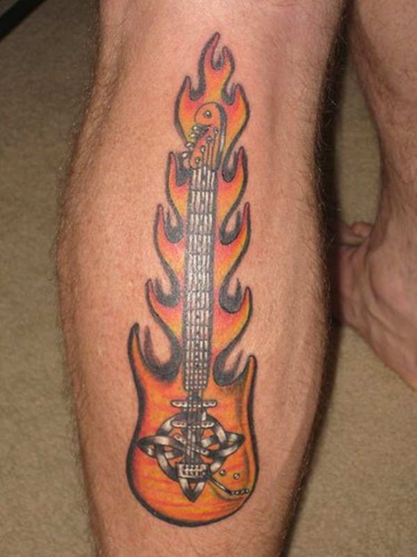 Ideias de tatuagem de chamas e fogo 9 