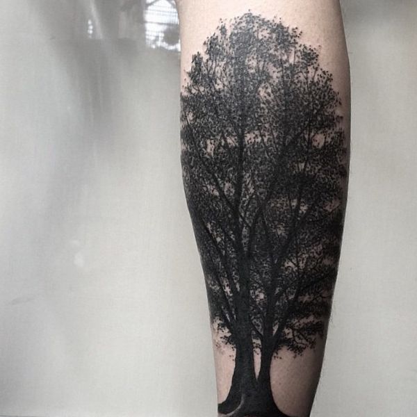 Desenho de tatuagem de árvore de tília 
