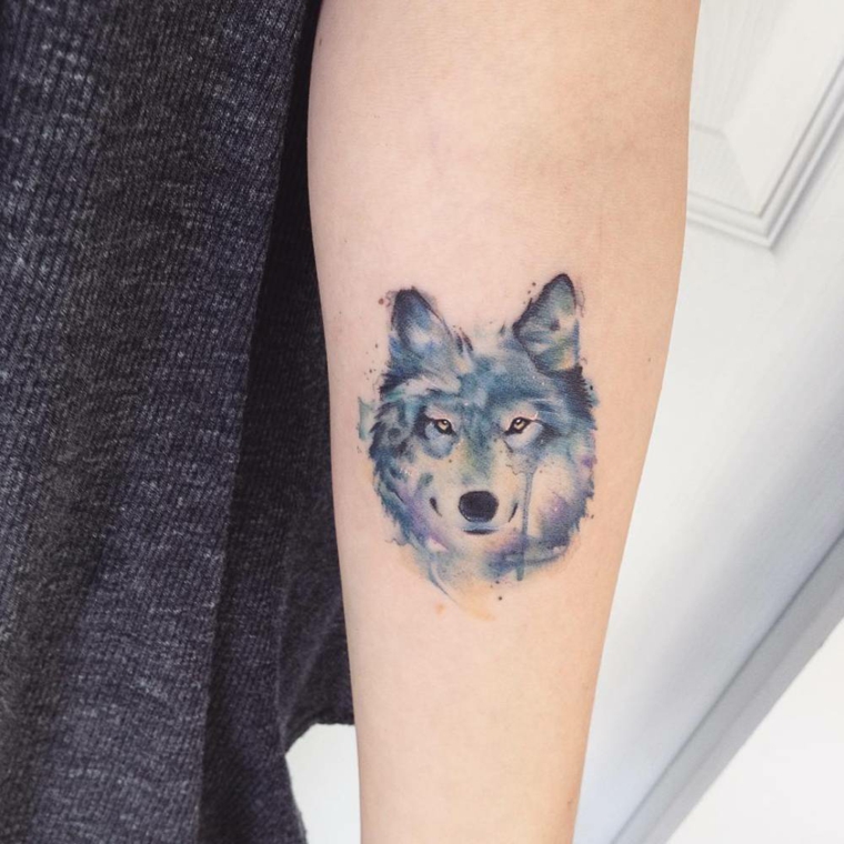 lobo-pequeno-azul-tatuejes-estilos 