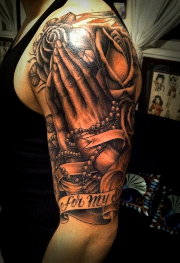 Tatuagem de mão a rezar (1) 