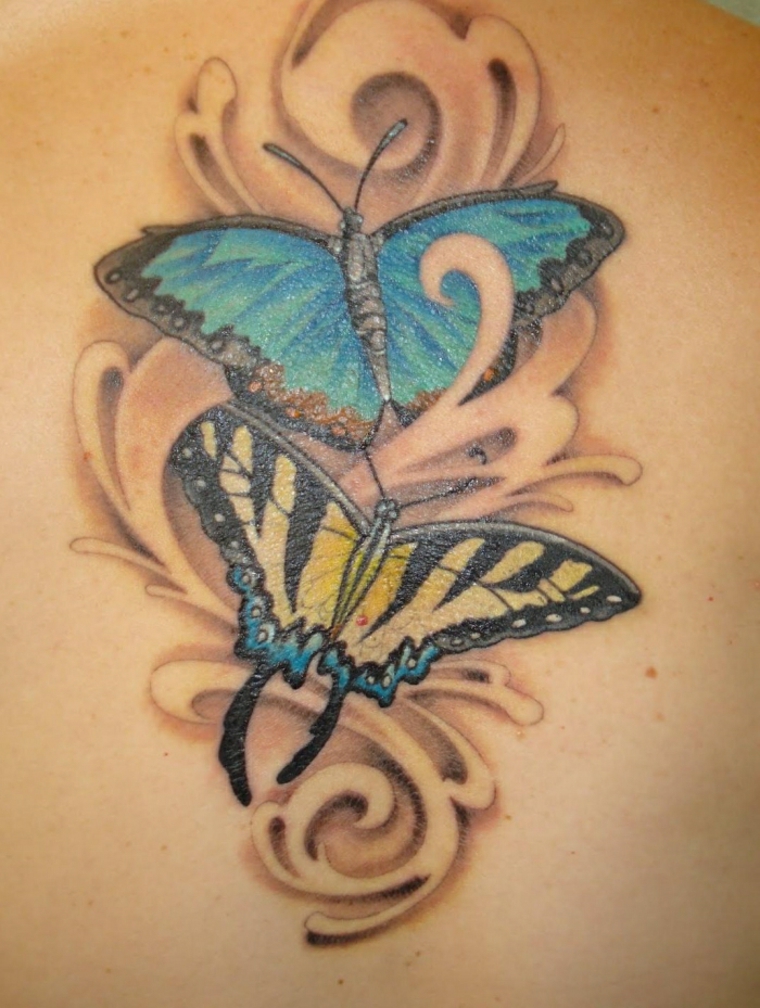 tatuagens de flores com borboletas 