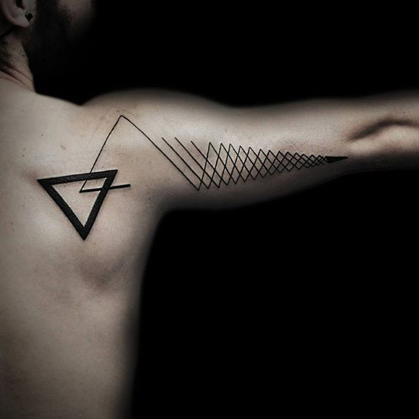 tatuagens de triângulo 2018 
