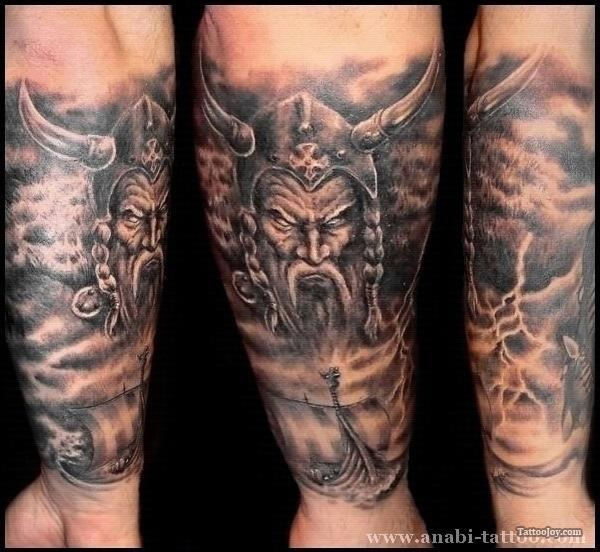 Desenhos e significados do tatuagem Viking audaz 22 