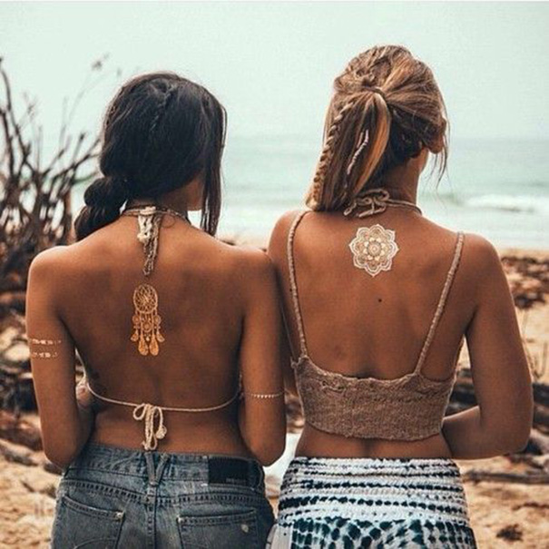 tatuagem temporária nas costas 