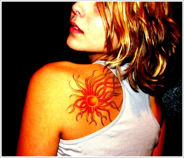 35 Sun Tattoo Design Ideas com Significados 17 