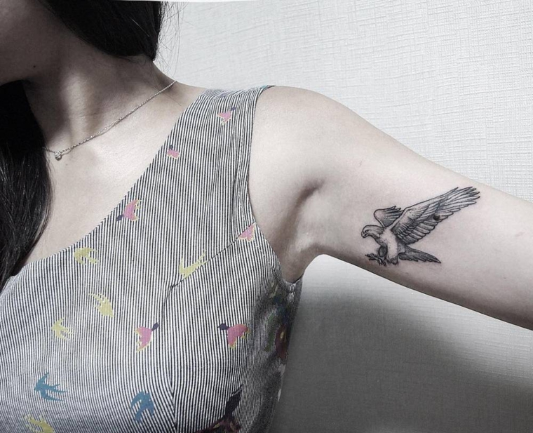 tatuagens-elegantes-mulheres-agula-opções 