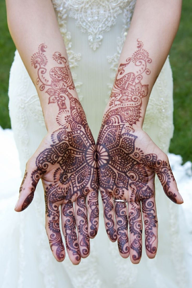 henna tatuagens mulheres mãos 