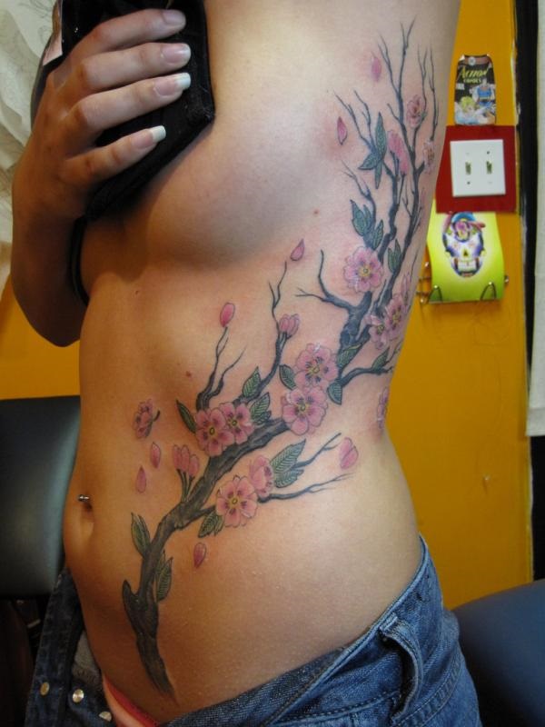 Desenhos e Significados do Tattoo da árvore da flor de cereja 15 