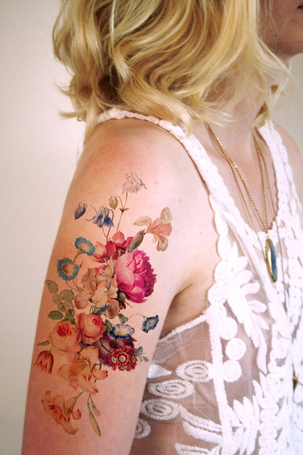 Designs de tatuagens florais que vão explodir sua Mind0221 