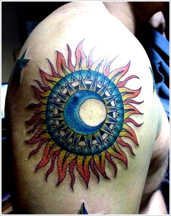 35 Sun Tattoo Design Ideas com significados 18 