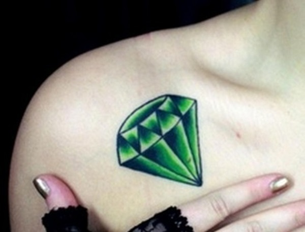 Belos desenhos de tatuagem de diamante 10 