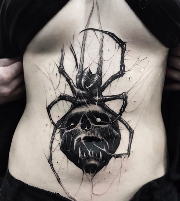 tatuagem de aranha louco para mulheres 