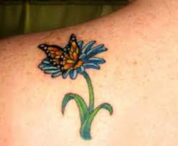 tatuagem de borboleta com flores 19 