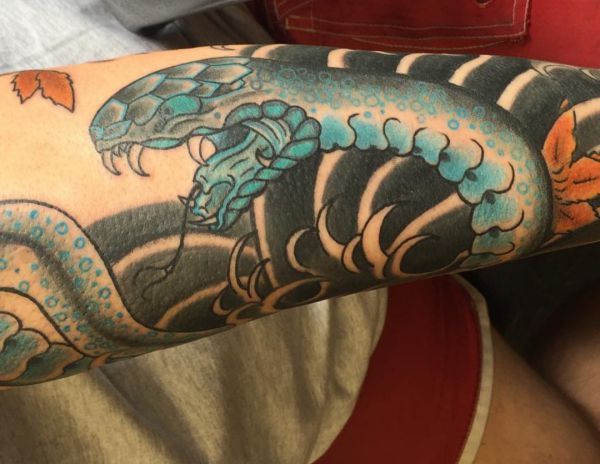 Tatuagem de cobra japonesa no braço 