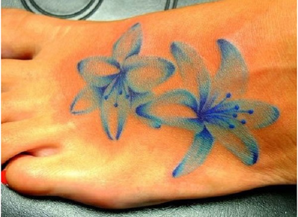 tatuagem de flores de lírio 53 