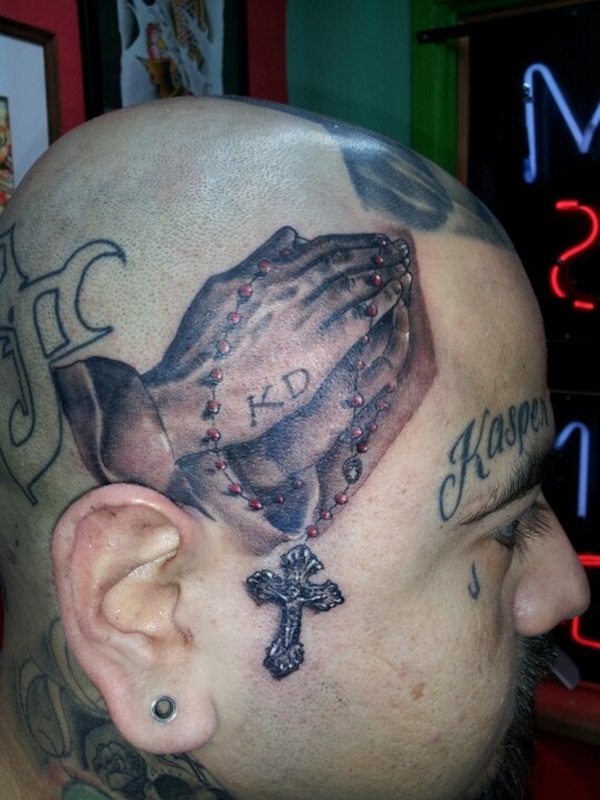 Tatuagem de mão a rezar (32) 
