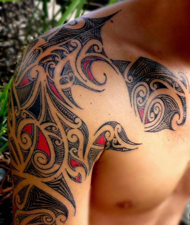 tatuagem maori agradável 