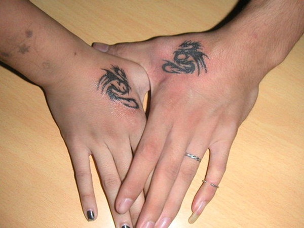 Desenhos de tatuagem de dragão para mulheres e homens48 
