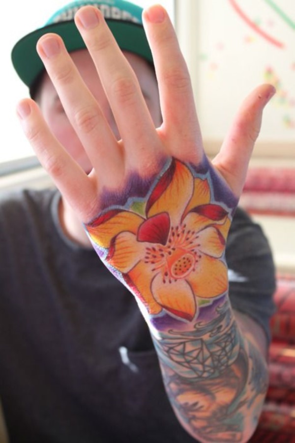 Desenhos de tatuagens florais que vão explodir sua mente0071 