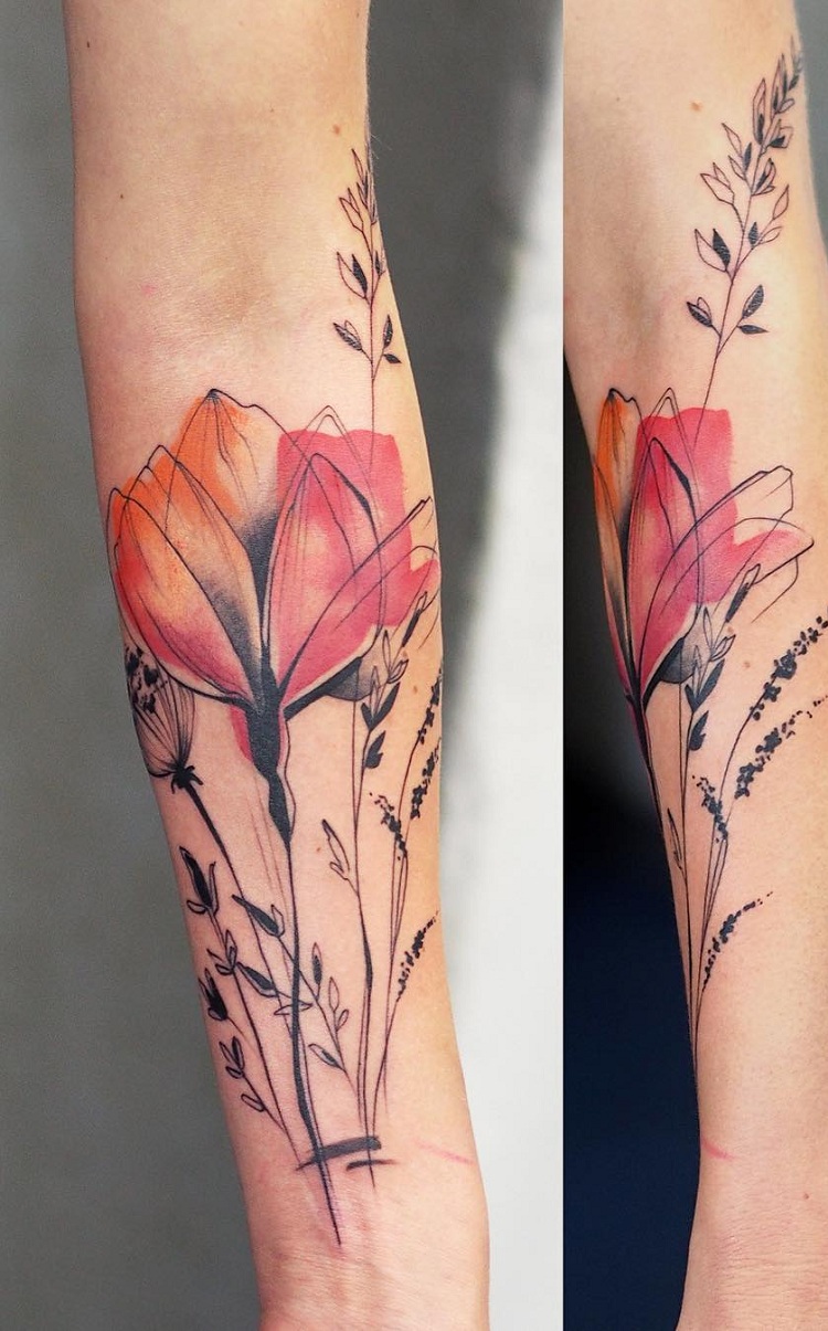 tatuagens-de-flores-mão-opções-cor-vermelho-aquarela 