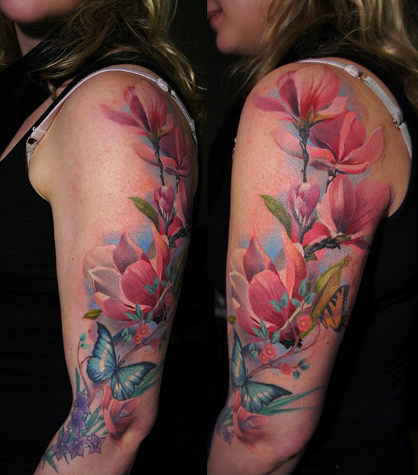 Magnolia manga tatuagem com uma borboleta para mulheres 