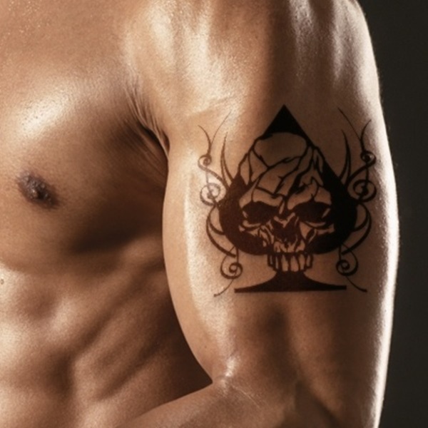 Desenhos e Significados da Tatuagem de Ás de Espada 11 
