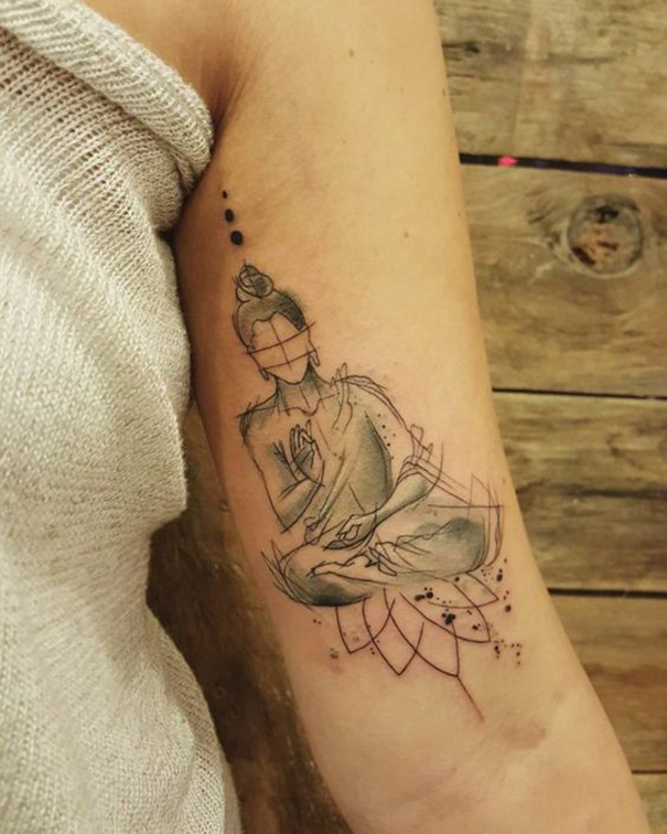 tatoo hindu no braço 