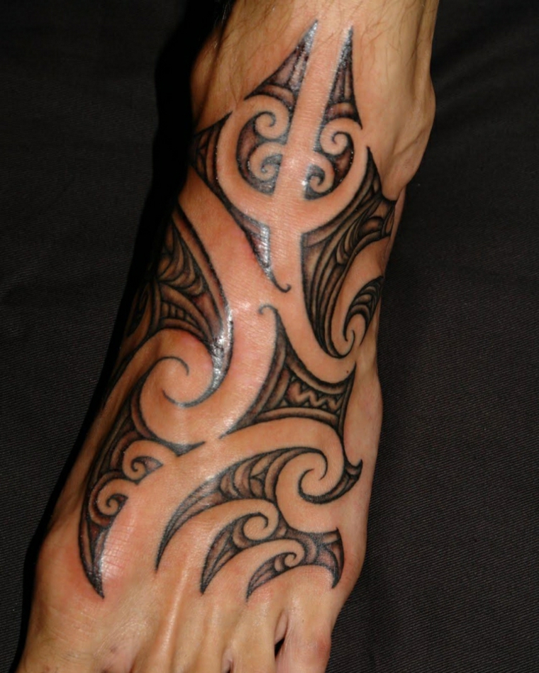 tatuagens do pé da polinésia 