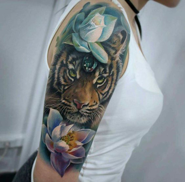 Tatuagem de tigre 3D no braço 