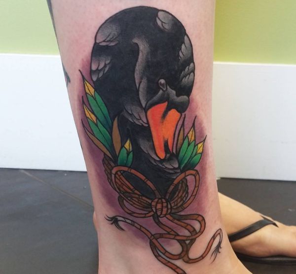 Cisne negro na perna 