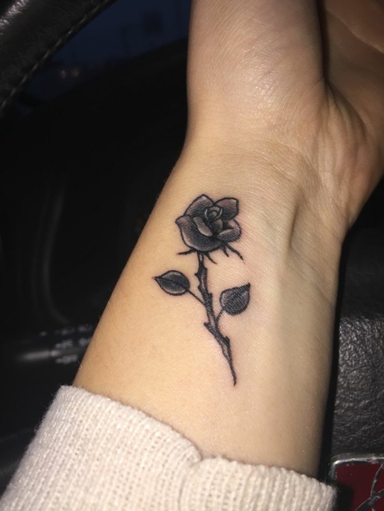 tatuagem de uma rosa 