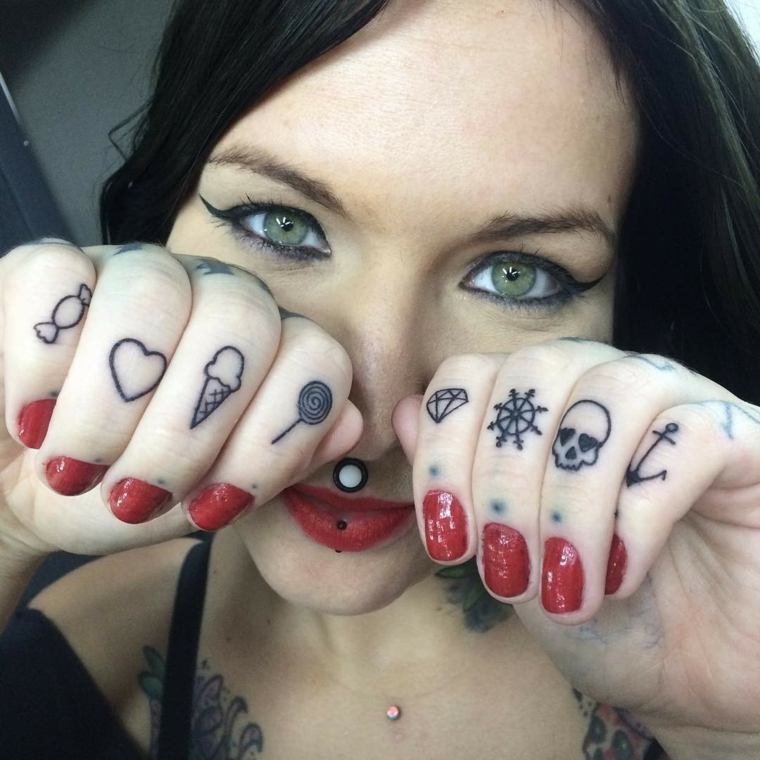 opções-tatuagens-menina-dedos-idéias 