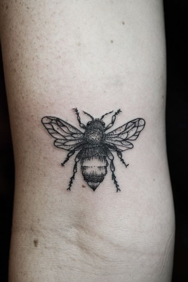 Significados do tatuagem de abelha linda 6 