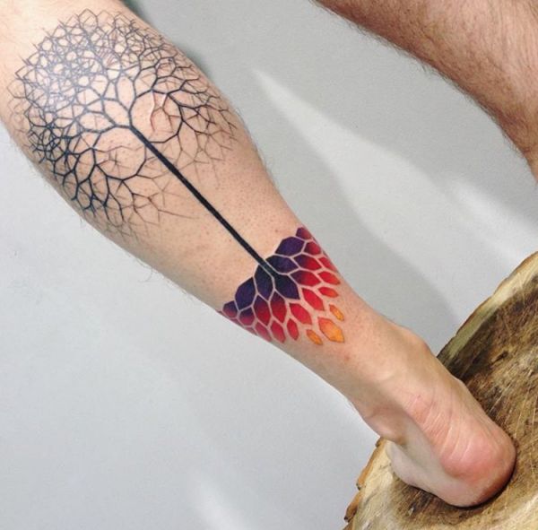 Desenho de tatuagem abstrata árvore geométrica na perna 