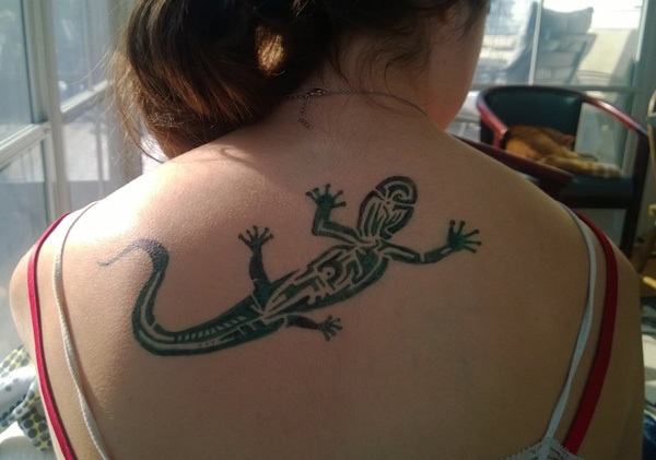 Desenhos e significados impressionantes do tatuagem do lagarto 20 