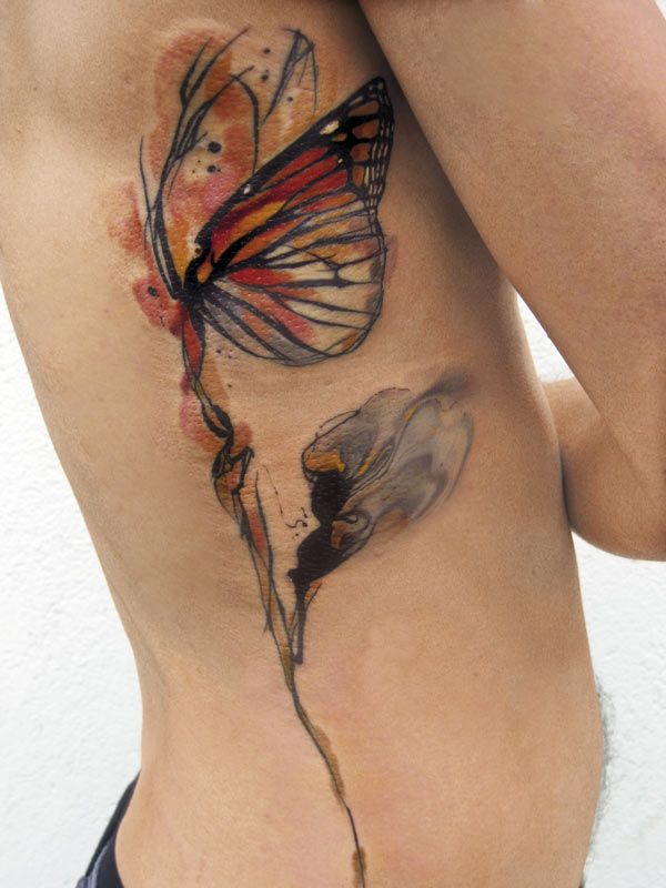 tatuagem de borboleta em aquarela 
