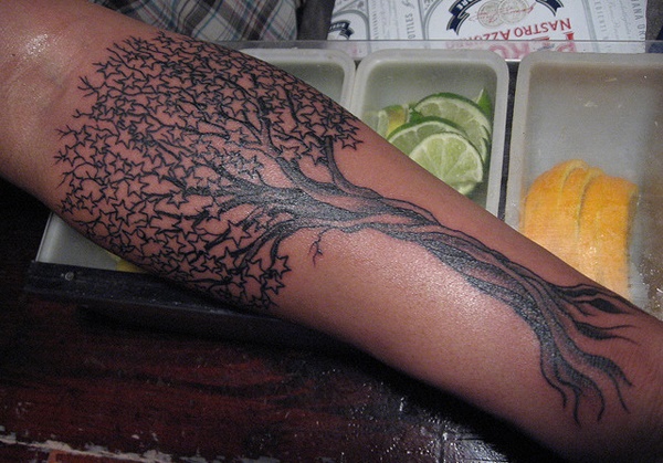 Desenhos de tatuagem de árvore28 