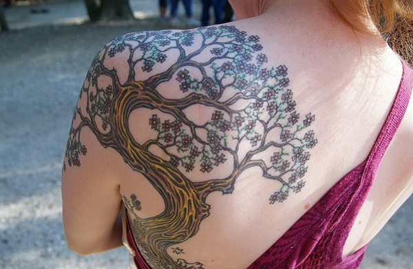 Desenhos de tatuagem de árvore29 
