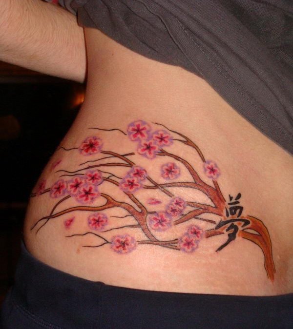 Desenhos e significados do Tattoo da árvore da flor de cereja 22 