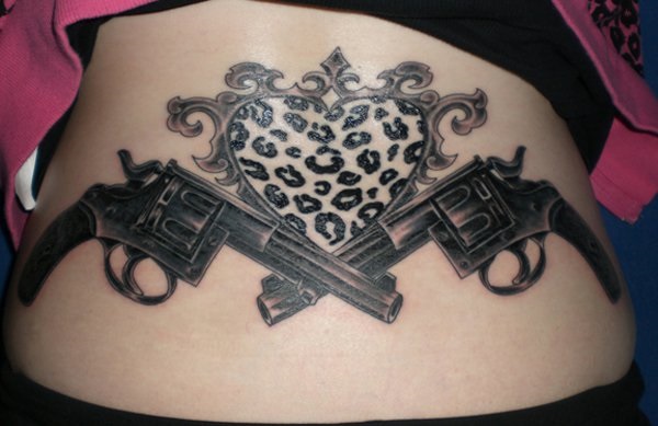 35 idéias de tatuagem de arma crepitante 5 