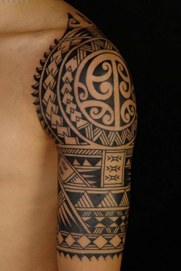 grandes tatuagens maori para homens 
