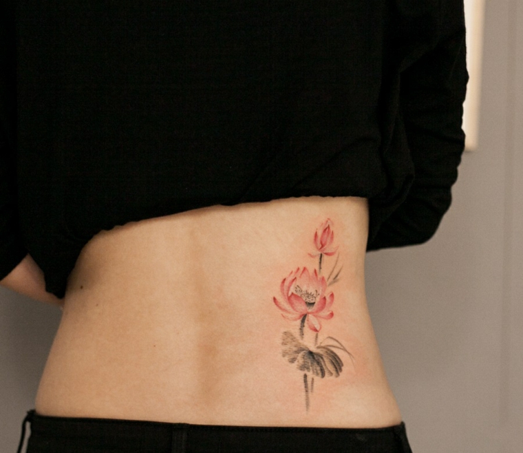 flor-grande-tatuagem-costas-mulher-opções 