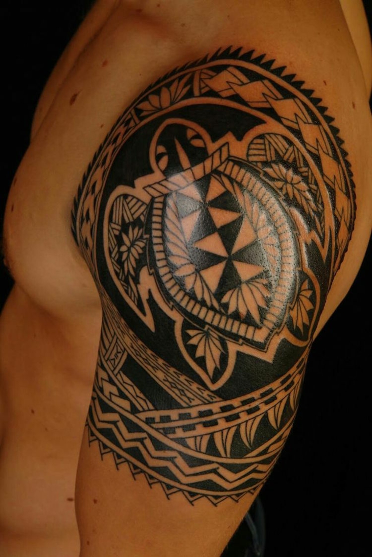 Maori tattoo design para homens 