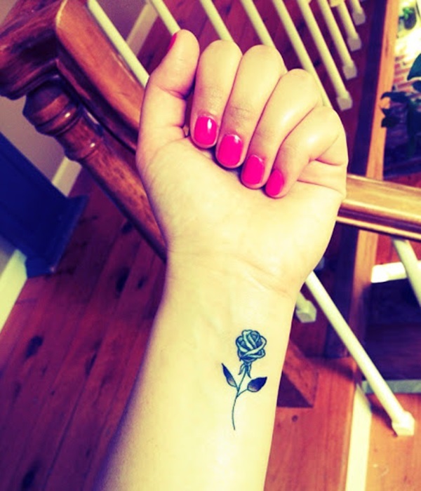 35 desenhos de bela tatuagem de rosa e significados 10 