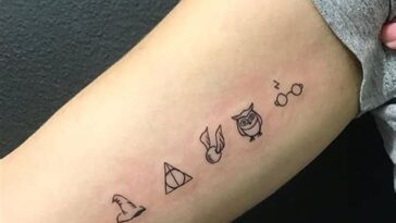 As 50 melhores ideias de tatuagens pequenas para mulheres