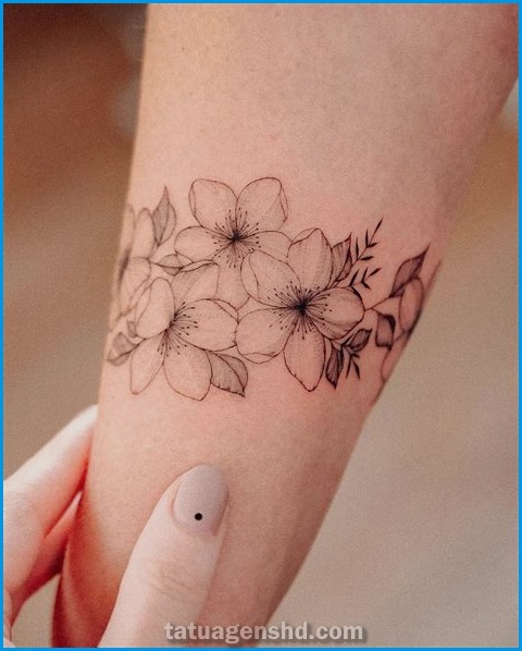 As 50 melhores ideias de tatuagens pequenas para mulheres
