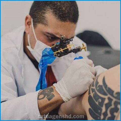 Como escolher o local do corpo para fazer uma tatuagem